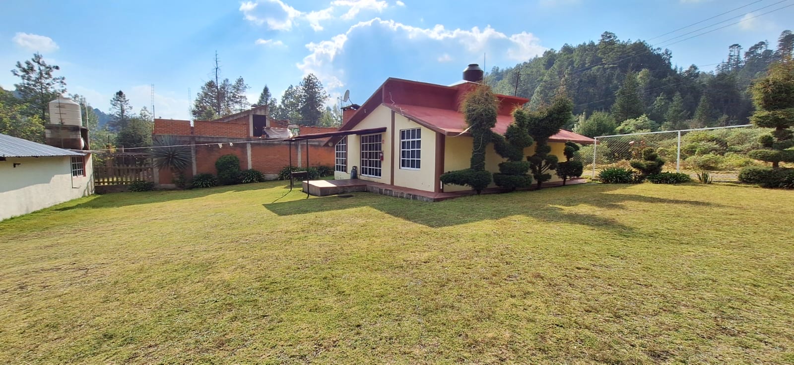 Vista exterior del Hotel Los Naranjos Azufres